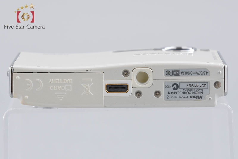Nikon COOLPIX S5 Gloss White 6.0 MP Digital Camera