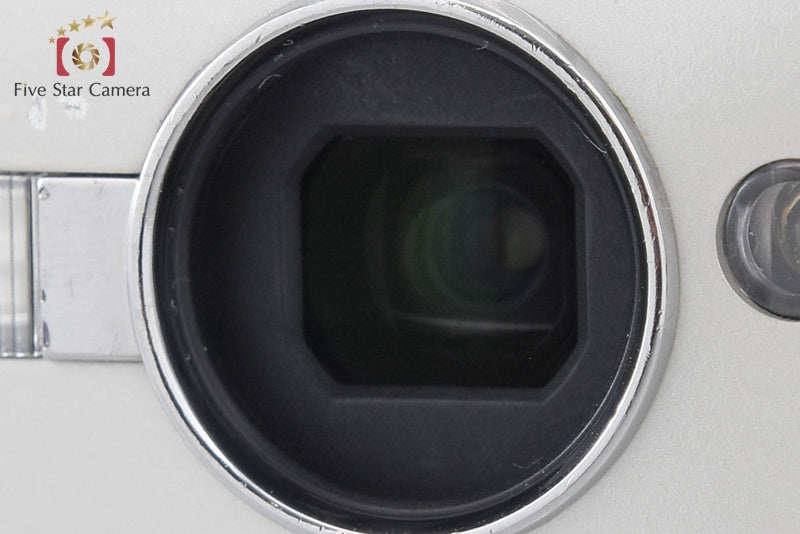 Nikon COOLPIX S5 Gloss White 6.0 MP Digital Camera