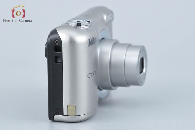 Nikon COOLPIX A10 Silver 16.2 MP Digital Camera