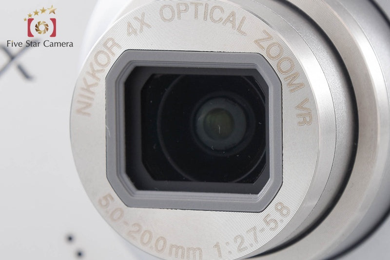 Nikon COOLPIX S620 Silver 12.2 MP Digital Camera