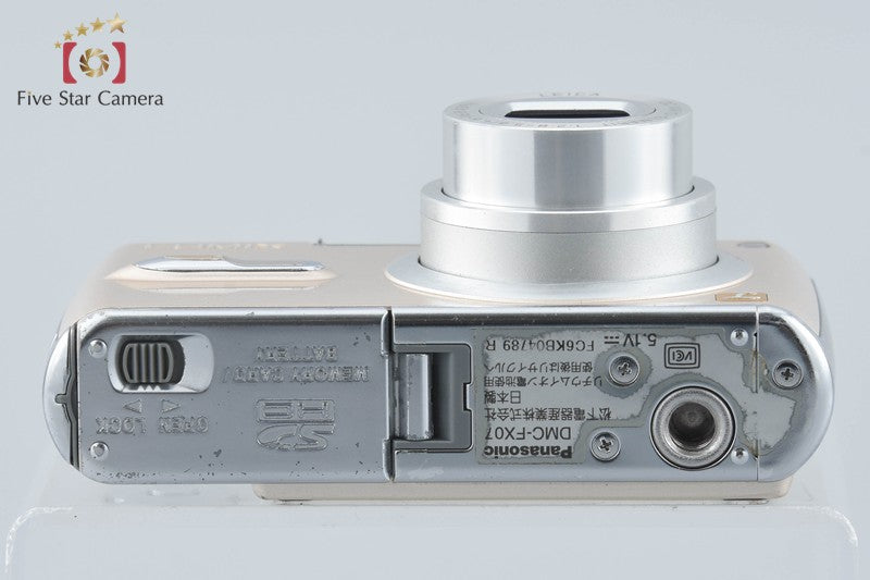 Panasonic LUMIX DMC-FX07 Gloss Gold 7.2 MP Digital Camera