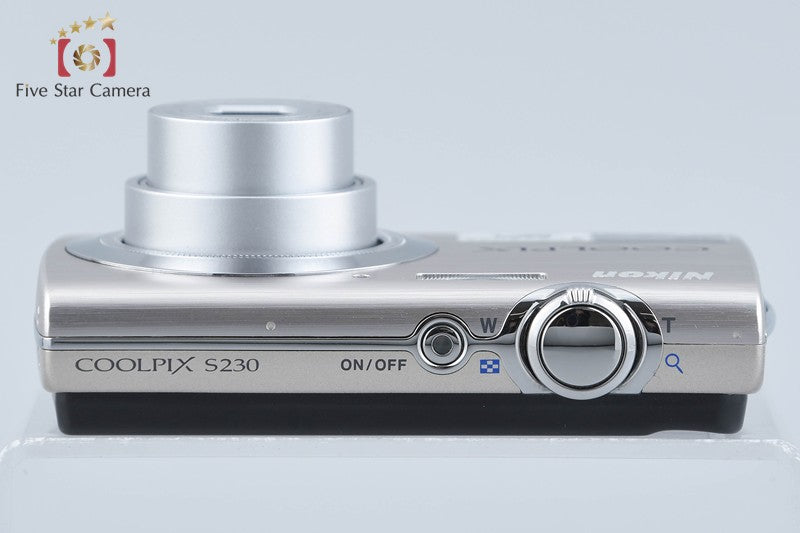 Nikon COOLPIX S230 Solid Silver 10.0 MP Digital Camera w/ Box