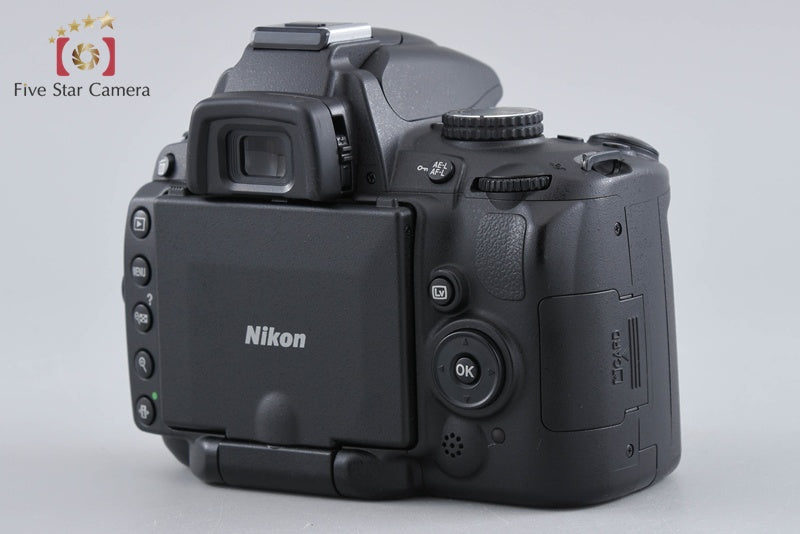 "Shutter count 2,011" Nikon D5000 12.3 MP DSLR Camera 18-55 VR Lens