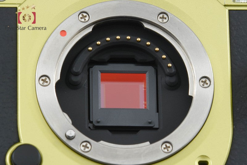 "Shutter count 2,970" PENTAX Q7 Yellow Green 12.4 MP Digital Camera 5-15 Lens