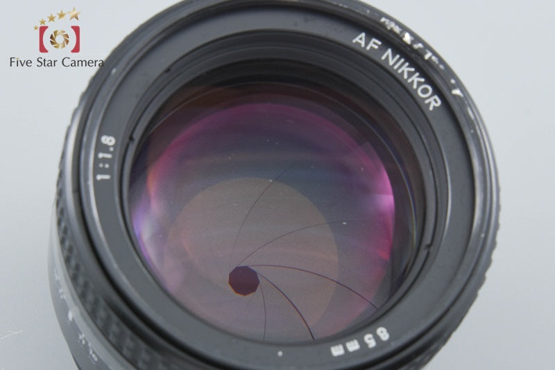 Nikon AF NIKKOR 85mm f/1.8 from Japan
