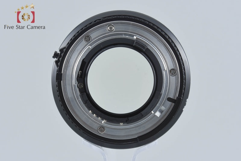Nikon AF NIKKOR 85mm f/1.8 from Japan