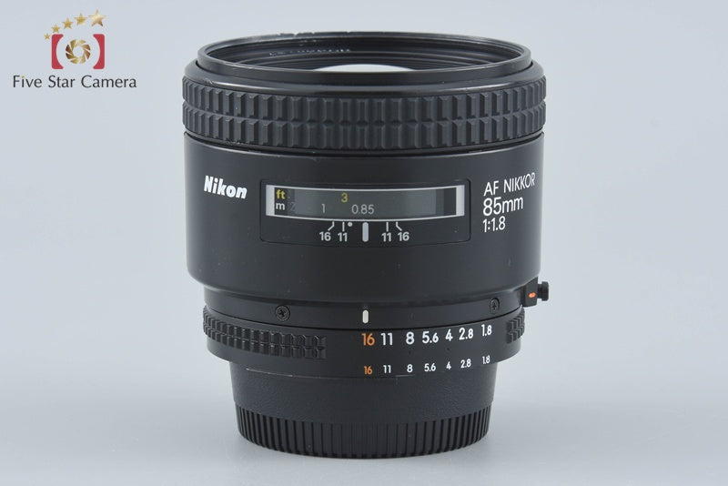Nikon AF NIKKOR 85mm f/1.8 from Japan