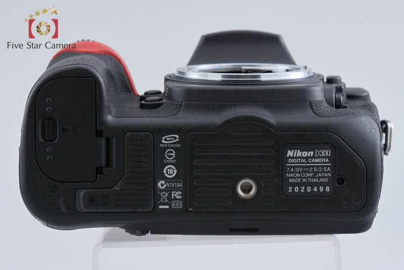 "Shutter count 24" Nikon D300 12.3 MP Digital SLR Camera Body