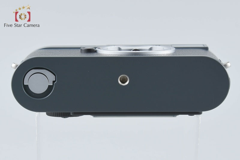 Leica M-E Typ 220 18.0 MP Digital Rangefinder Camera Body