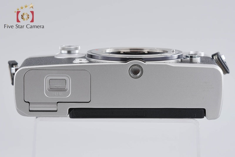 "Shutter count 4,386" Olympus PEN-F Silver 20.3 MP Digital Mirrorless Camera