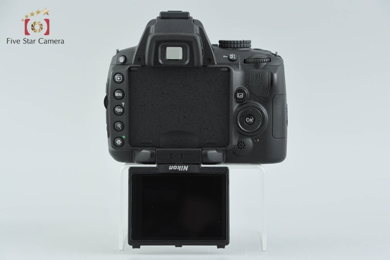 Nikon D5000 12.3 MP DSLR Camera 18-55 55-200 VR Lenses