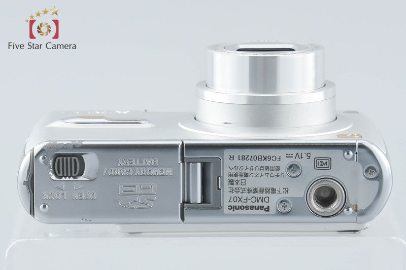 Panasonic LUMIX DMC-FX07 Silky Silver 7.2 MP Digital Camera