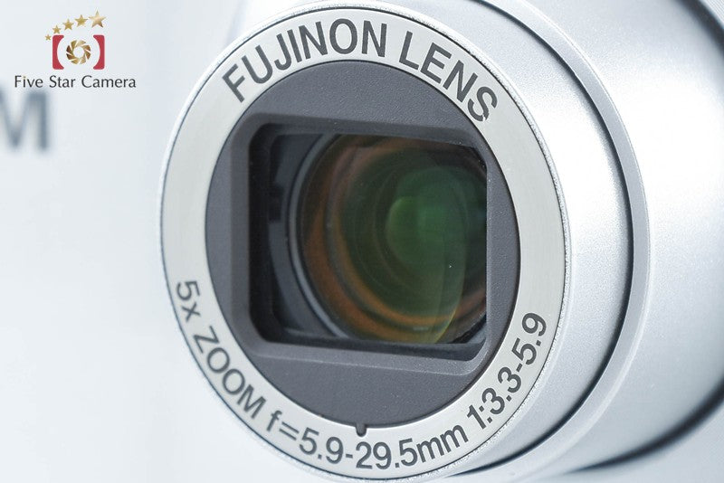 Fujifilm FinePix AX300 Silver 14.0 MP Digital Camera