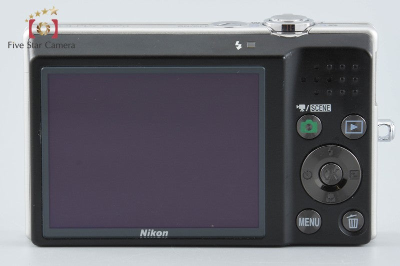 Nikon COOLPIX S570 Silver 12.0 MP Digital Camera