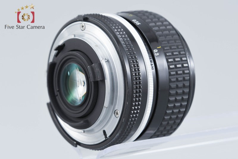 Nikon Ai NIKKOR 28mm f/2.8