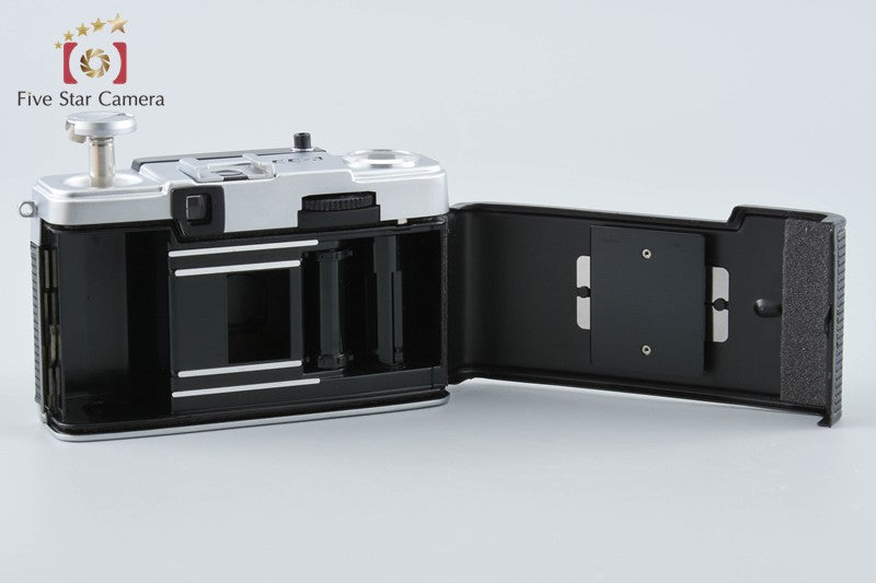 Olympus PEN EE-3 Black 35mm Half Frame Film Camera D.Zuiko 28mm f/3.5