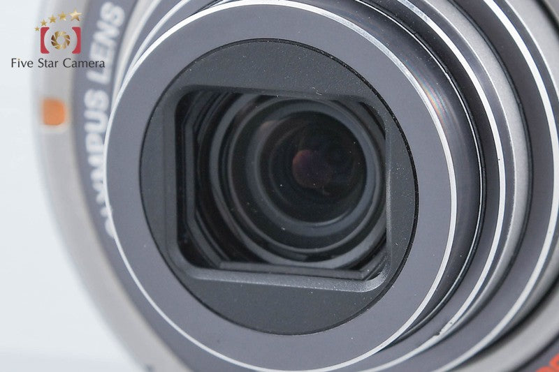 Olympus μ-7020 Silver 12.0 MP Digital Camera