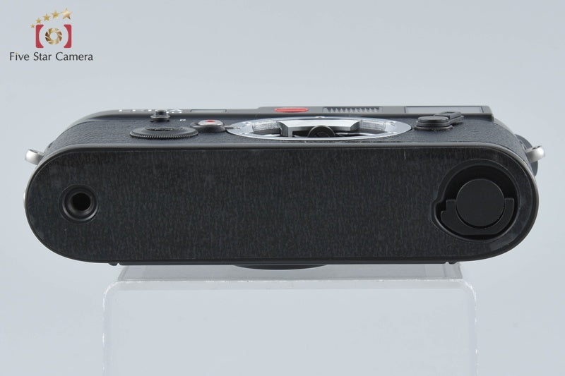 Leica M6 Black 35mm Rangefinder Film Camera Body w/ Box