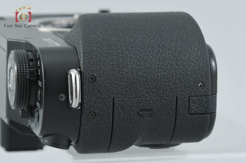 Panasonic LUMIX DMC-L1 Black 7.5 MP Digital SLR Camera Body