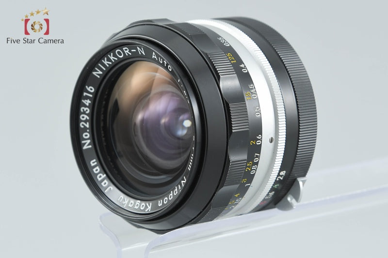 Nikon NIKKOR-N Auto 24mm f/2.8 Non Ai Lens