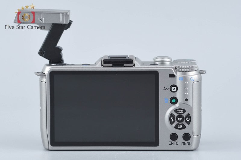 "Shutter count 1,550" PENTAX Q10 Silver 12.4 MP Digital Camera 5-15 Lens