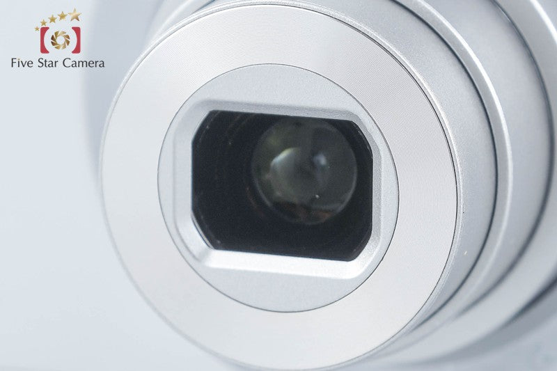 Nikon COOLPIX S2900 Silver 20.1 MP Digital Camera from Japan