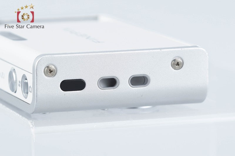 Fujifilm FinePix Z2 White 5.1 MP Digital Camera from Japan