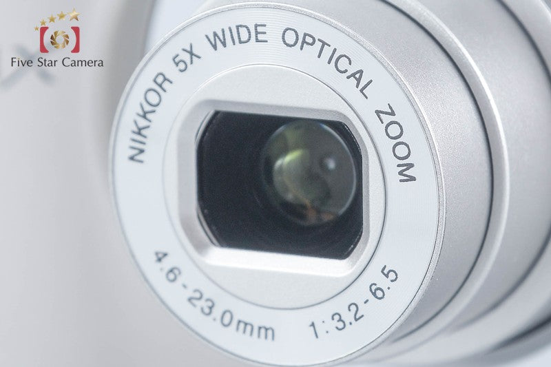 Nikon COOLPIX A10 Silver 16.2 MP Digital Camera from Japan