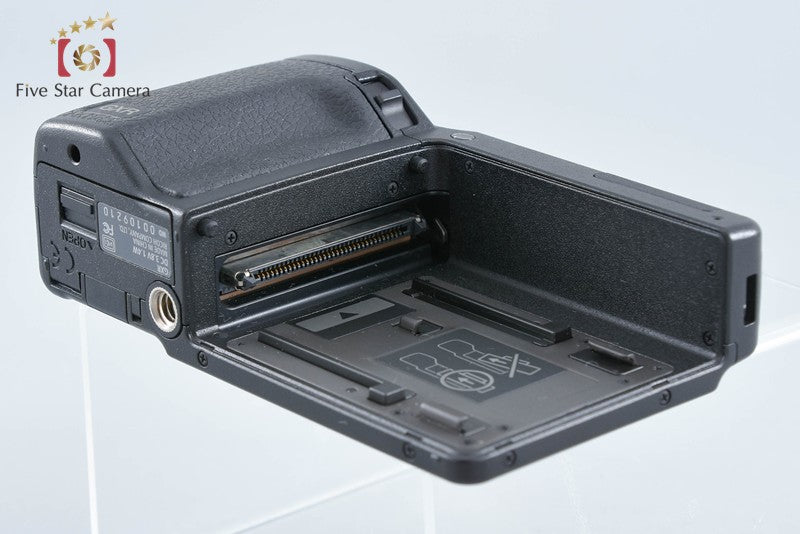 Ricoh GXR 10.0 MP + A12 50mm f/2.5 MACRO from Japan