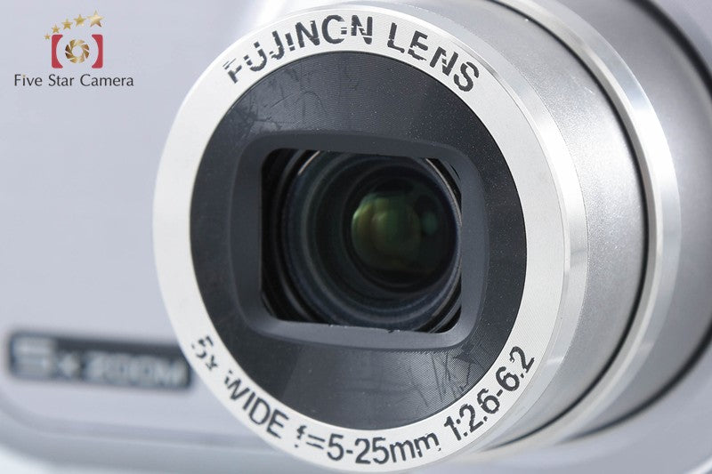 Fujifilm FinePix JX300 Silver 14.0 MP Digital Camera w/ Box from Japan