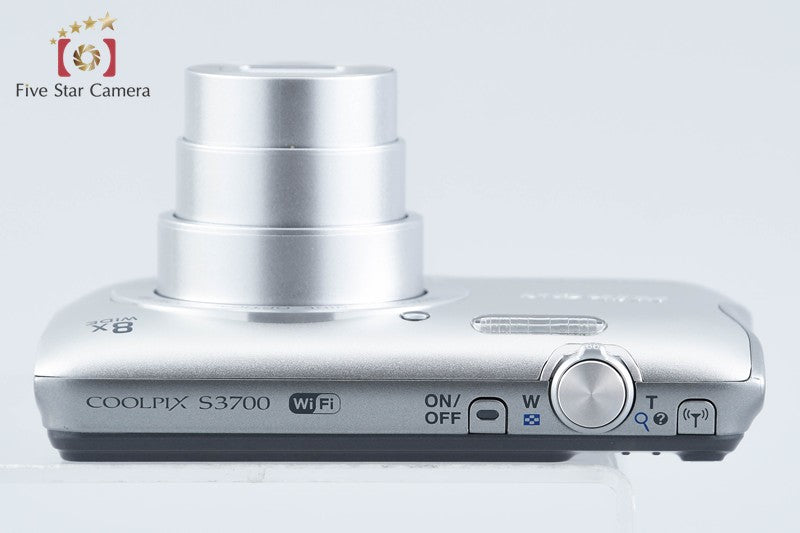 Nikon COOLPIX S3700 Silver 20.1 MP Digital Camera from Japan