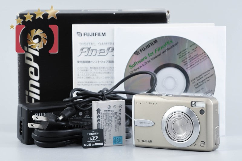 Fujifilm FINEPIX F30 6.3 MP Digital Camera w/ Box from Japan