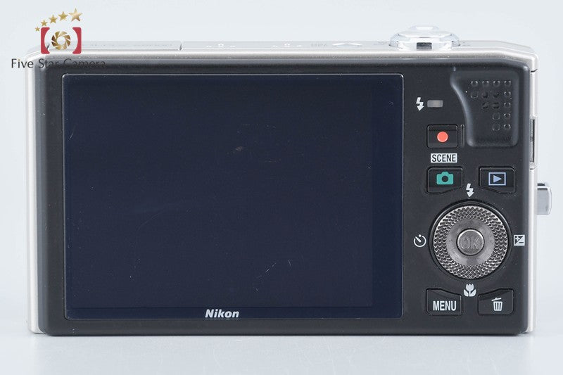 Nikon COOLPIX S8000 Champagne Silver 14.2 MP Digital Camera from Japan