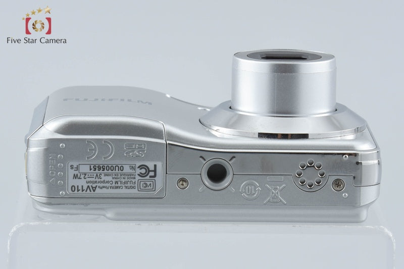Fujifilm FinePix AV110 Silver 12.2 MP Digital Camera from Japan