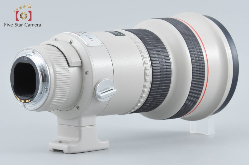 Canon EF 300mm f/2.8 L USM w/ Case from Japan