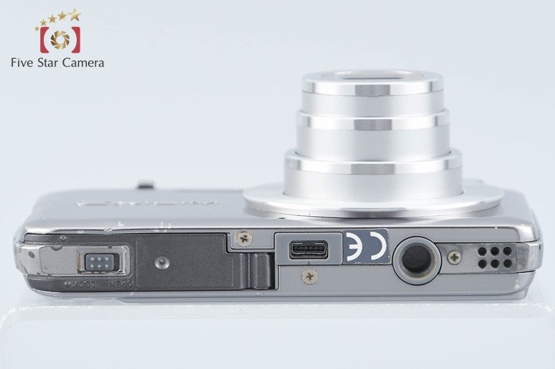 CASIO EXILIM EX-S10 Silver 10.1 MP Digital Camera from Japan