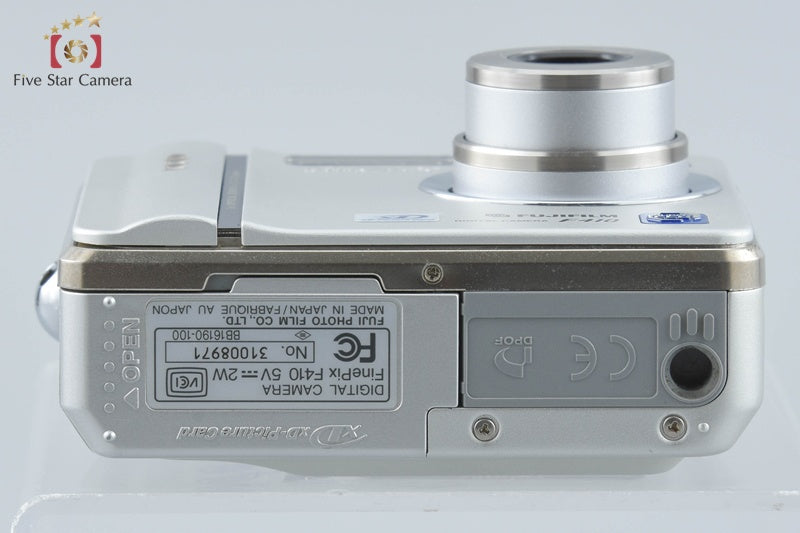 Fujifilm FinePix F410 3.1 MP Digital Camera from Japan