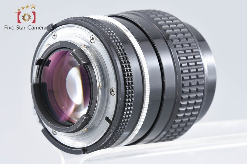 Nikon Ai NIKKOR 105mm f/2.5 from Japan
