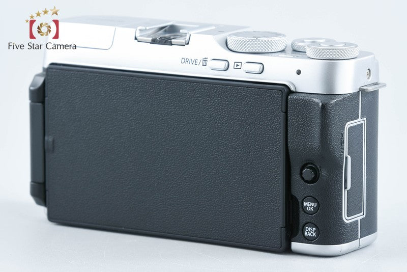 Fujifilm X-A7 24.2 MP Silver Digital Mirrorless Camera Body from Japan