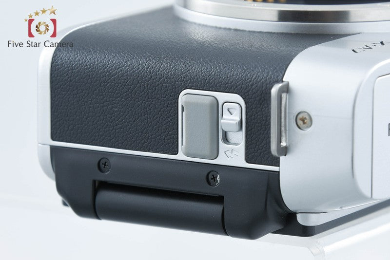 Fujifilm X-A7 24.2 MP Silver Digital Mirrorless Camera Body from Japan