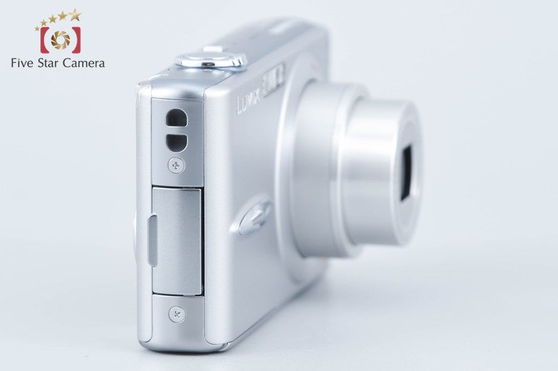 Panasonic LUMIX DMC-FX30 Precious Silver 7.2 MP Digital Camera w/ Box from Japan