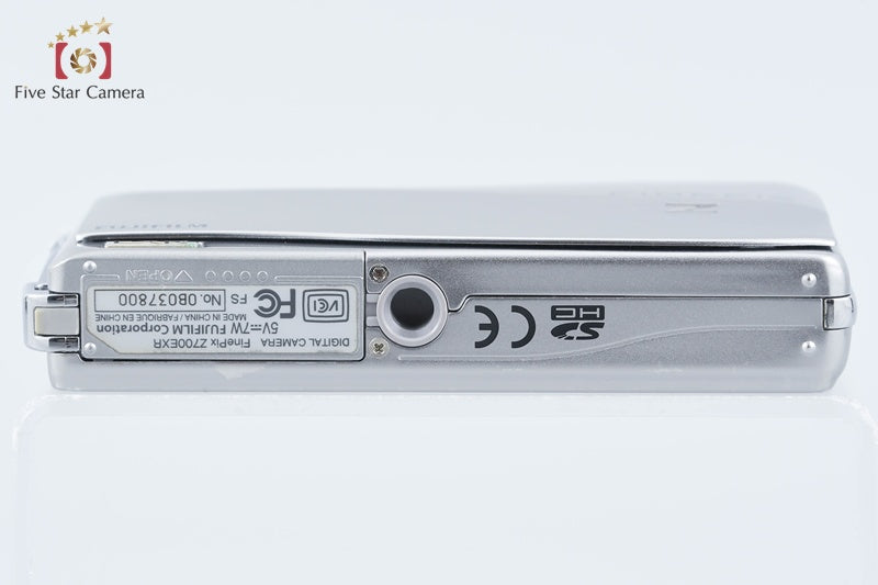 Fujifilm FinePix Z700EXR Silver 12.0 MP Digital Camera from Japan