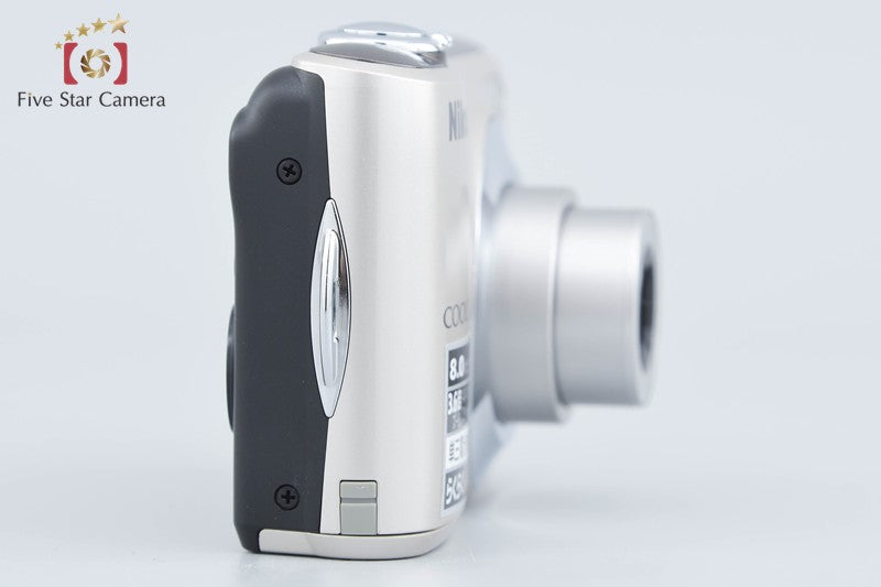 Nikon COOLPIX L21 Silver 8.0 MP Digital Camera from Japan