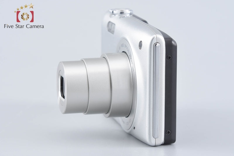 Nikon COOLPIX S3300 Crystal Silver 16.0 MP Digital Camera from Japan