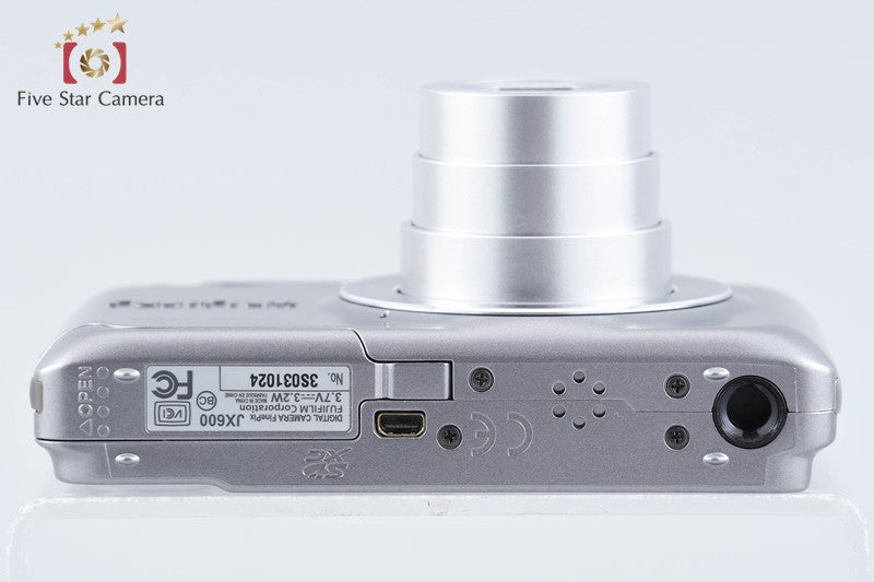 Fujifilm FinePix JX600 Silver 14.0 MP Digital Camera from Japan