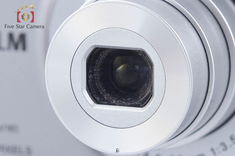 Fujifilm FinePix JX600 Silver 14.0 MP Digital Camera from Japan