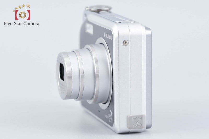 Fujifilm FinePix V10 Gun Metallic 5.1 MP Digital Camera from Japan