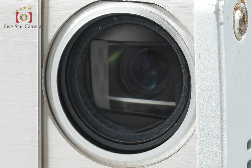 Fujifilm FinePix Z2 Silver 5.1 MP Digital Camera from Japan