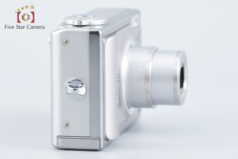 Fujifilm FinePix F11 6.3 MP Digital Camera from Japan