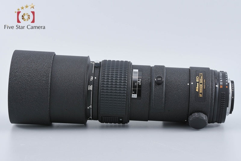 Nikon AF NIKKOR 300mm f/4 ED from Japan